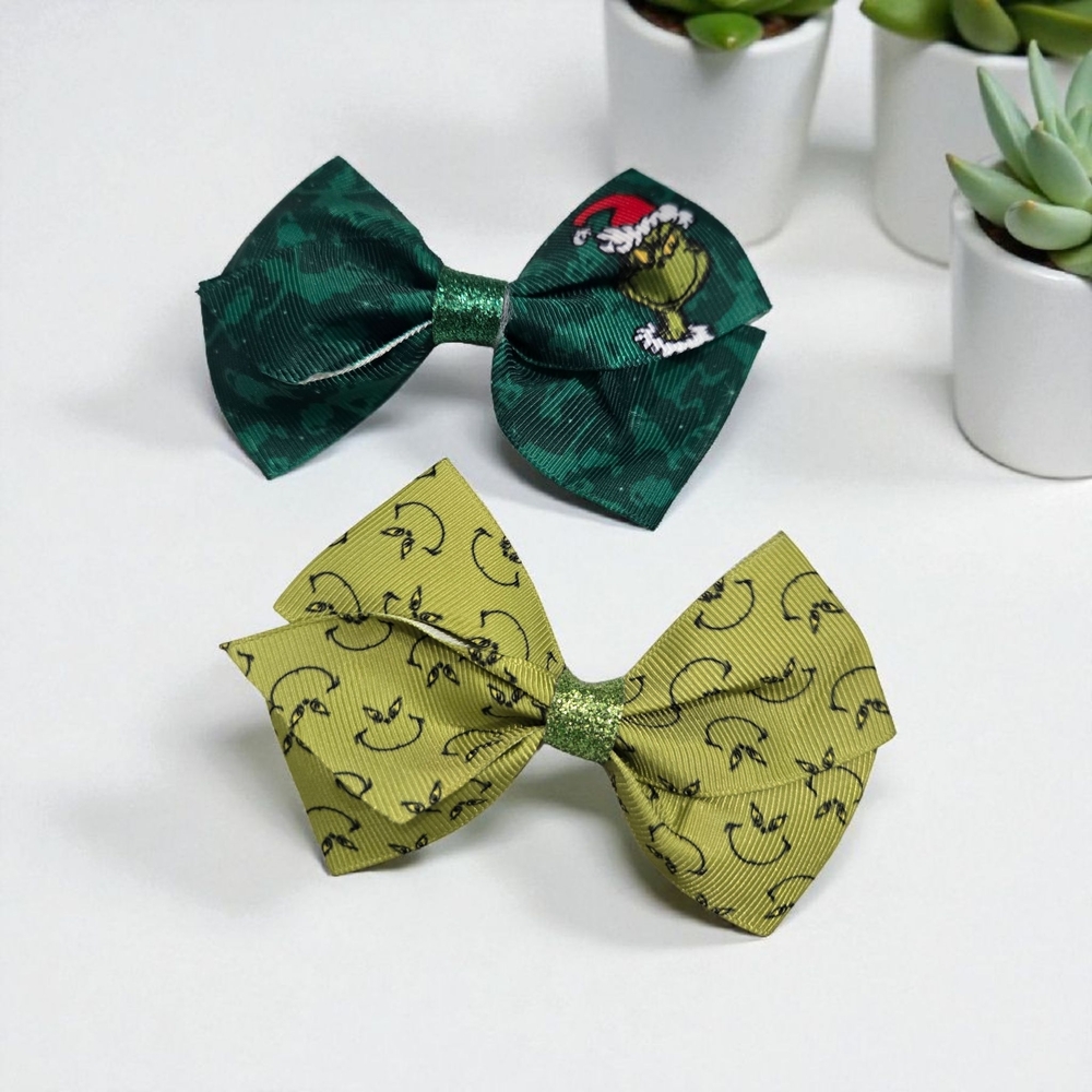 🔥The Grinch Kids Bow Set🔥 - Picture 1 of 2